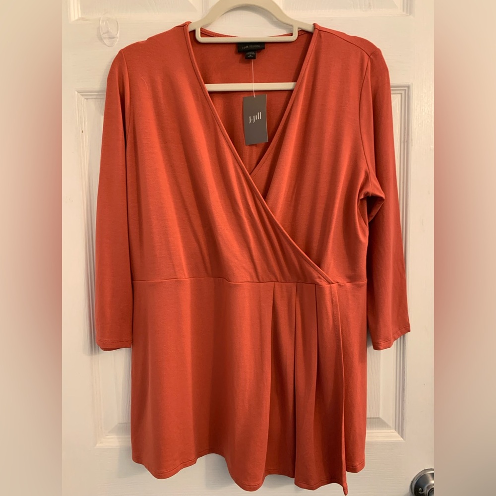 J. Jill Women’s Terracotta Top. Size Medium petite. NWT